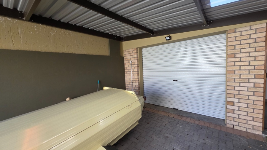 3 Bedroom Property for Sale in Seemeeu Park Western Cape